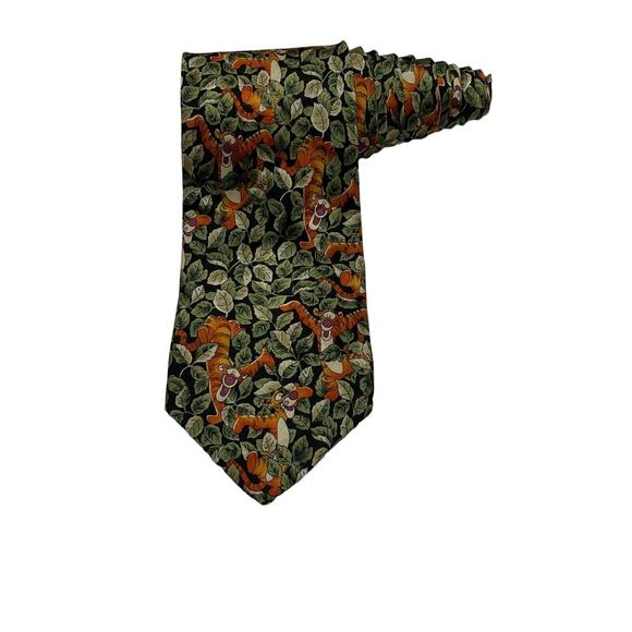 Walt Disney World Hidden Tigger Leaves Fall Cartoon Novelty Necktie Winnie Pooh - Picture 1 of 7